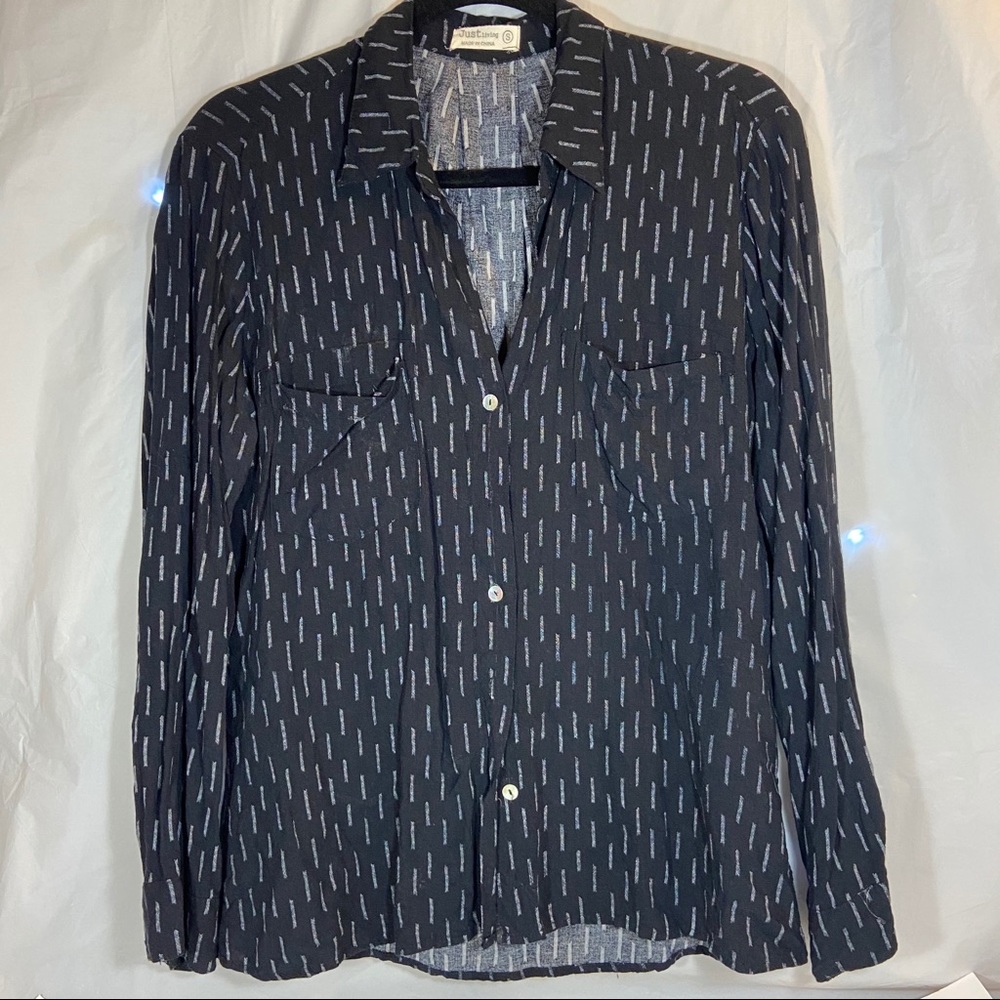 *FINAL PRICE* Black and white flannel (S)